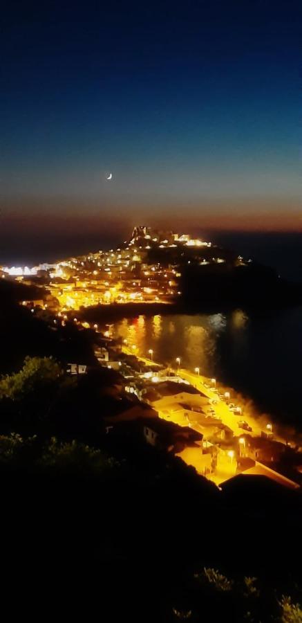 Tra Blu E Celeste Lägenhet Castelsardo Exteriör bild